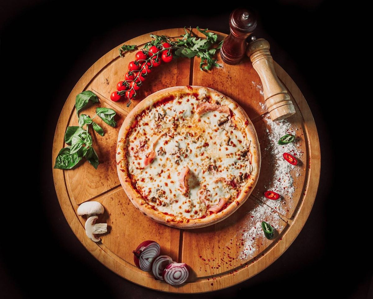 Pizza Prosciuto e Funghi 40cm